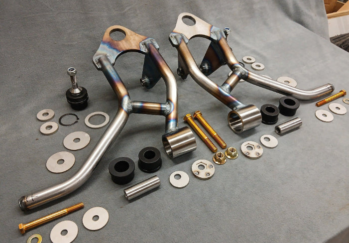 03-11 CROWN VIC - LOWER CONTROL ARM SET - WIDE SUPER DROP - COILOVER- 1" SHORTER