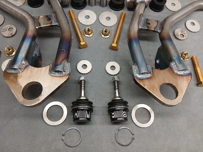 #701 - 03-11 CROWN VIC - LOWER CONTROL ARMS - STRUTS/COILOVERS/BAGS