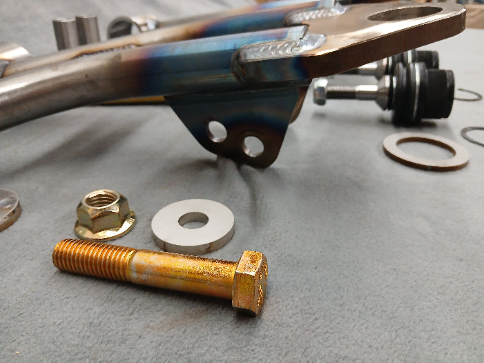 #701 - 03-11 CROWN VIC - LOWER CONTROL ARMS - STRUTS/COILOVERS/BAGS