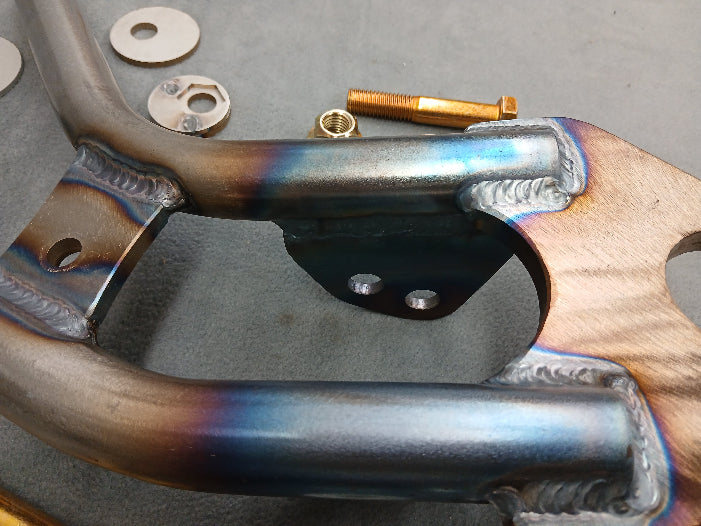 #701 - 03-11 CROWN VIC - LOWER CONTROL ARMS - STRUTS/COILOVERS/BAGS