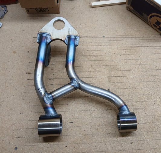 03-11 CROWN VIC - LOWER CONTROL ARM SET - A SHAPE - 1" SHORT PER SIDE - FOR STRUTS OR COILOVERS