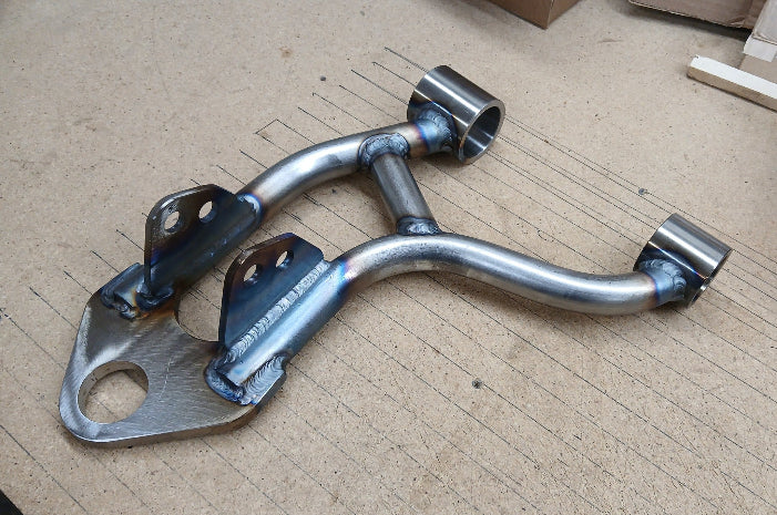 03-11 CROWN VIC - LOWER CONTROL ARM SET - A SHAPE - 1" SHORT PER SIDE - FOR STRUTS OR COILOVERS