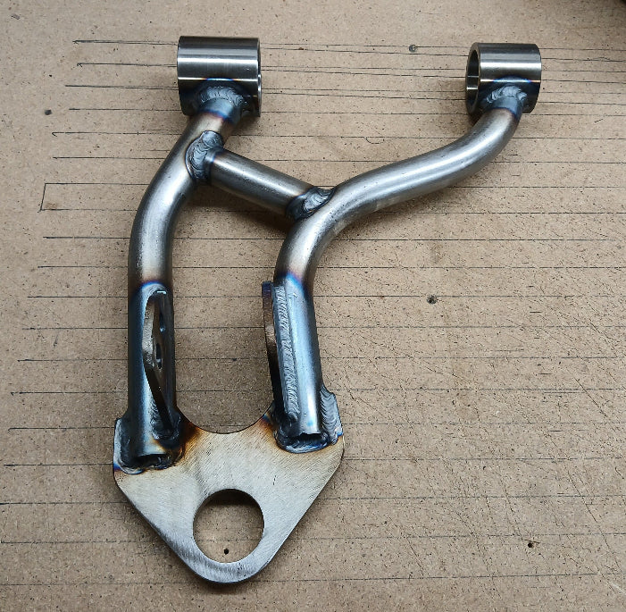 03-11 CROWN VIC - LOWER CONTROL ARM SET - A SHAPE - 1" SHORT PER SIDE - FOR STRUTS OR COILOVERS